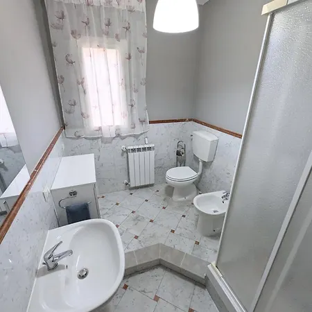 Tuscany Centro דירה *